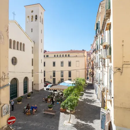 Daire Casa Angelina Via Mercanti Centro Storico Salerno